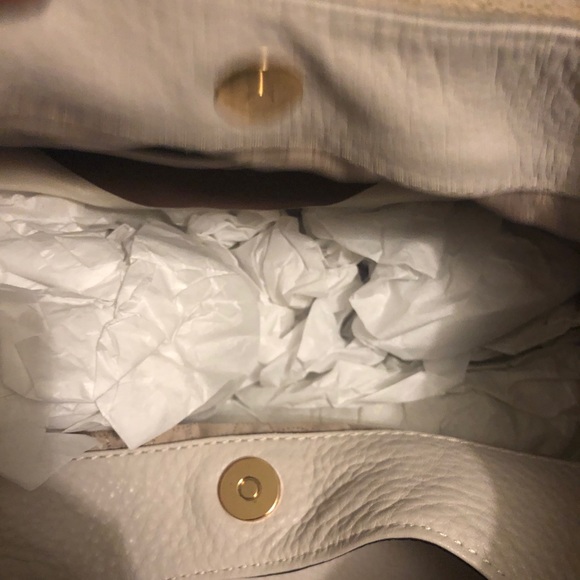 COPY - Michael Kors Fulton Large Shoulder Bag NWT - Picture 4 of 8